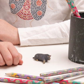 Taupe Papo en PVC, Collection Animaux des jardins, jouet éducatif idéal pour enfants et collectionneurs